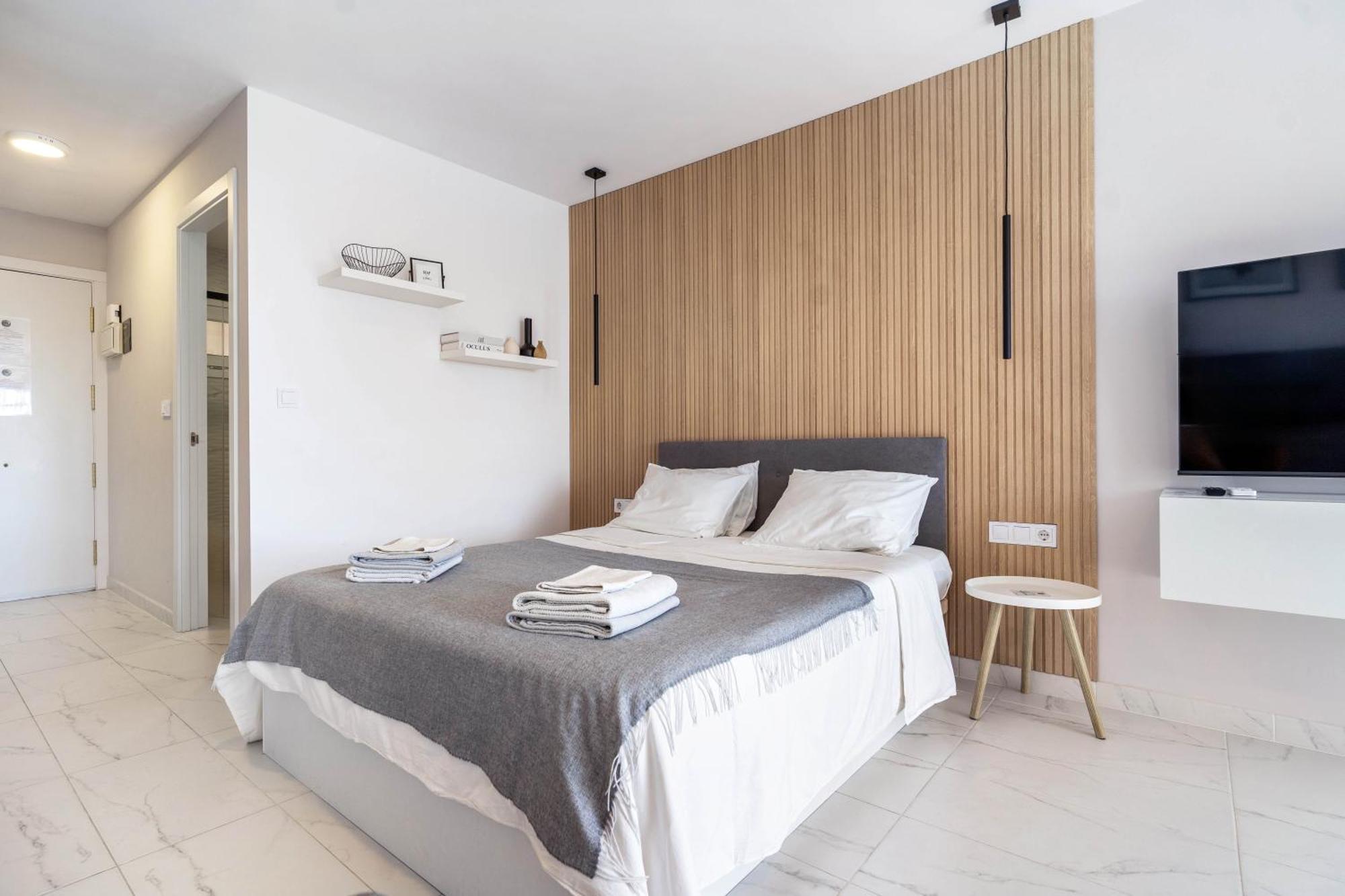 Modern Studio Apartment With Sea Views 5 Min From The Beach Sitio de Calahonda Kültér fotó