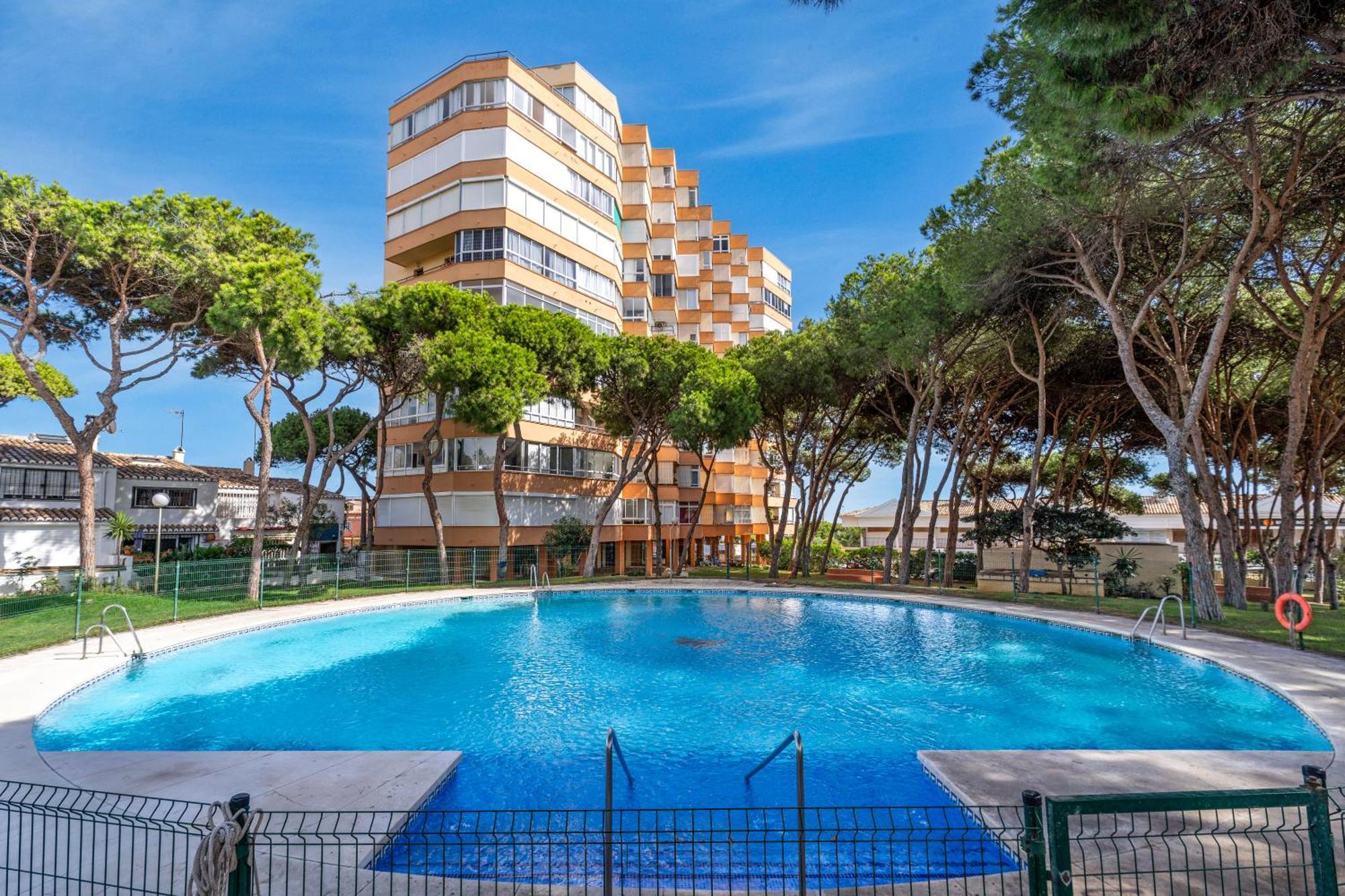 Modern Studio Apartment With Sea Views 5 Min From The Beach Sitio de Calahonda Kültér fotó